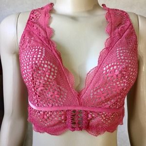 Victoria’s Secret Coral Colored Bralette M
